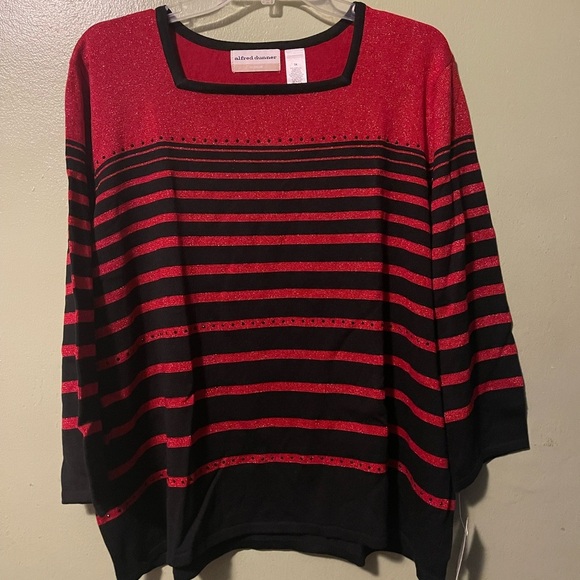 Women’s Festive Blouse Top Red and Black Size 3x Long sleeve box neck - Picture 2 of 7